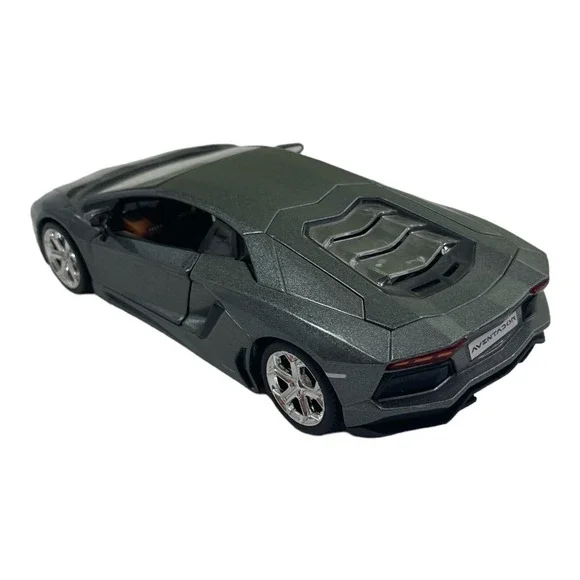 Maisto Lamborghini Aventador Metal Model Car 01833 Scale 1/24 Gray LP700-4 EUC - Picture 2 of 5
